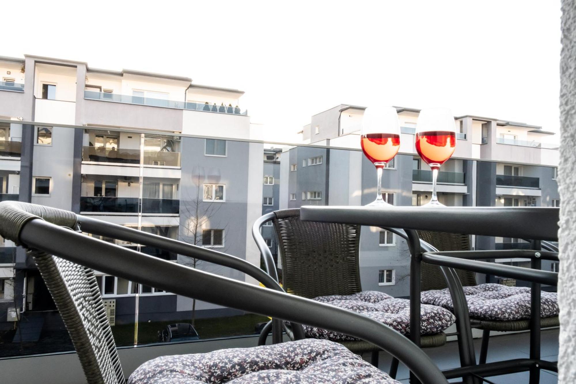 Exclusive Apartment Сибиу Екстериор снимка